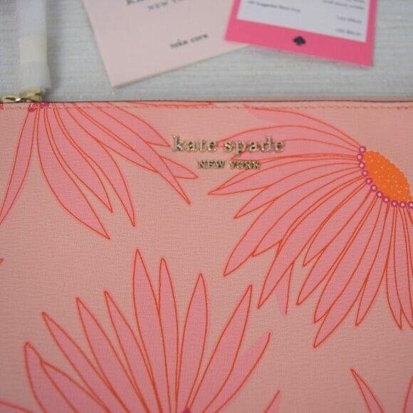 *NWT* kate spade spencer falling flower small pouch wristlet - Picture 4 of 4